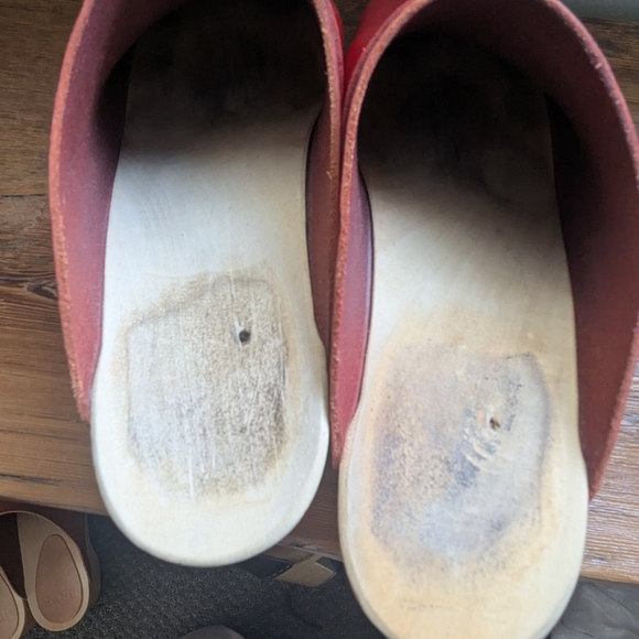 Swedish Hasbeens Red Leather Clogs size 40 GUC - Picture 9 of 13